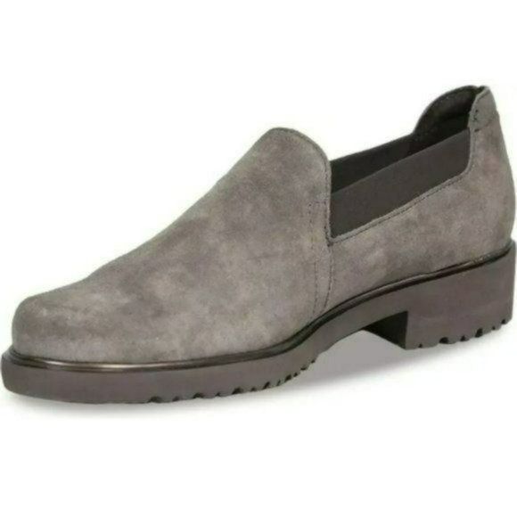 Munro Becca Suede Loafers - Picture 2 of 6